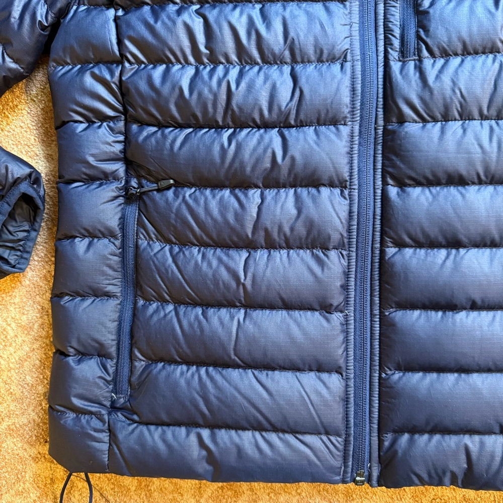 Marmot Navy Blue Puffer Jacket - Picture 3 of 7
